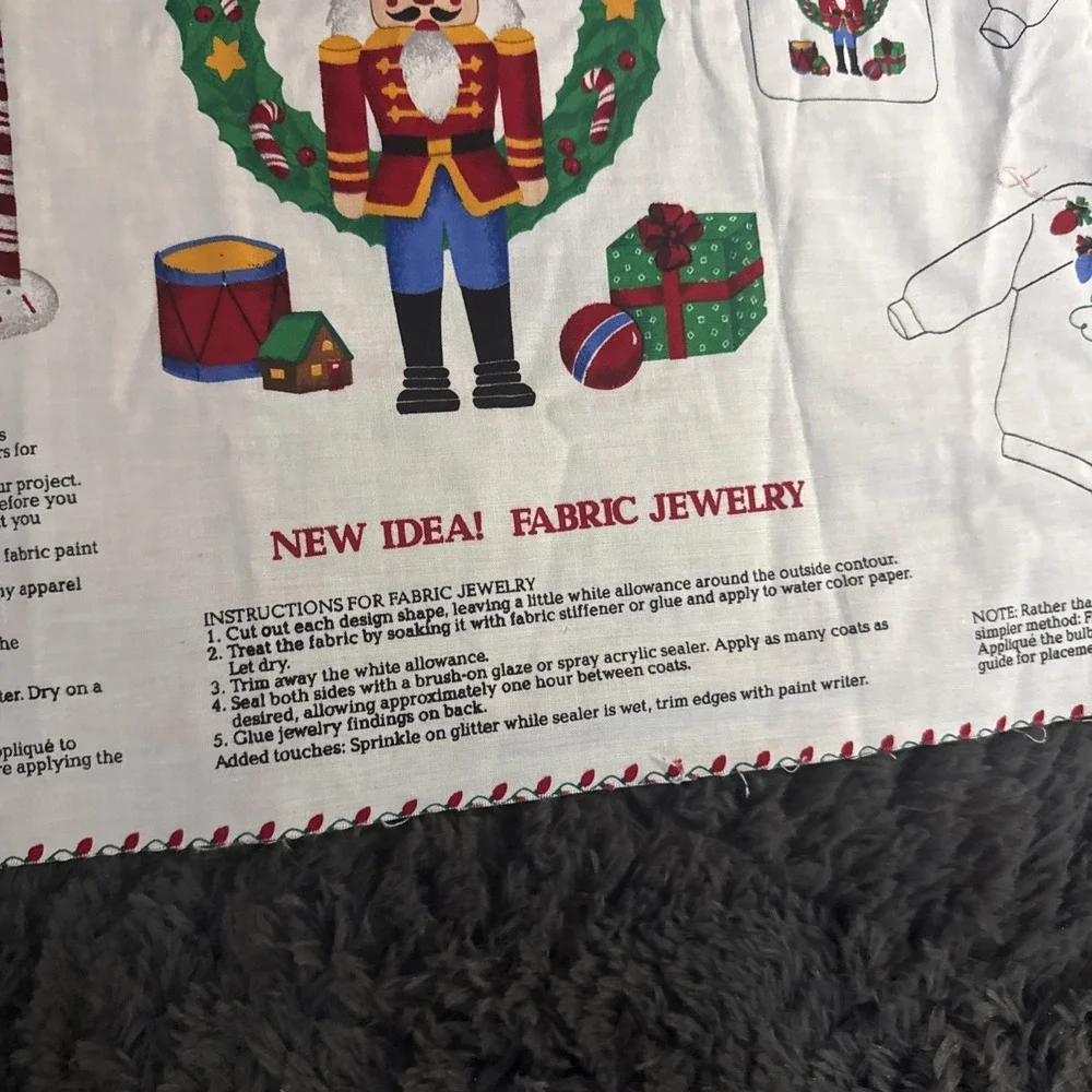Cranston VIP Panel HAPPY HOLIDAY APPLIQUES: Bears, Nutcrackers, Gingerbread More